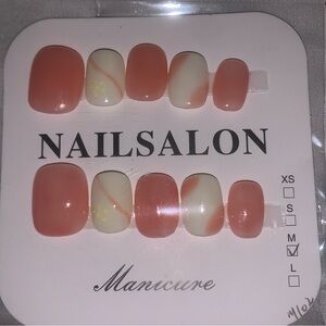 NAILSALON Peach & Cream Marble Press-On Nails
